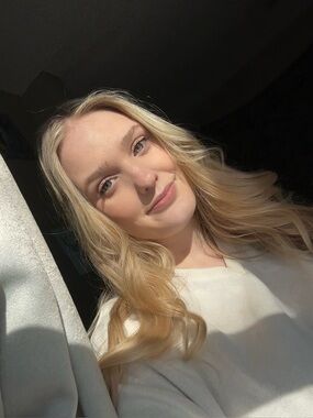 Meet your Posher, Livi